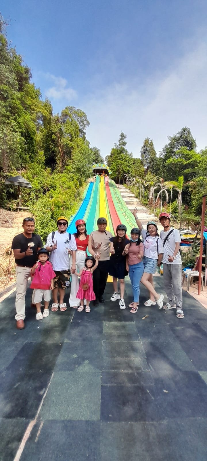 Guest Batam Travel Holiday