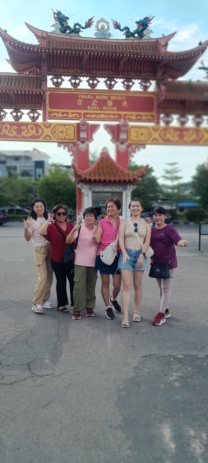 Guest Batam Travel Holiday