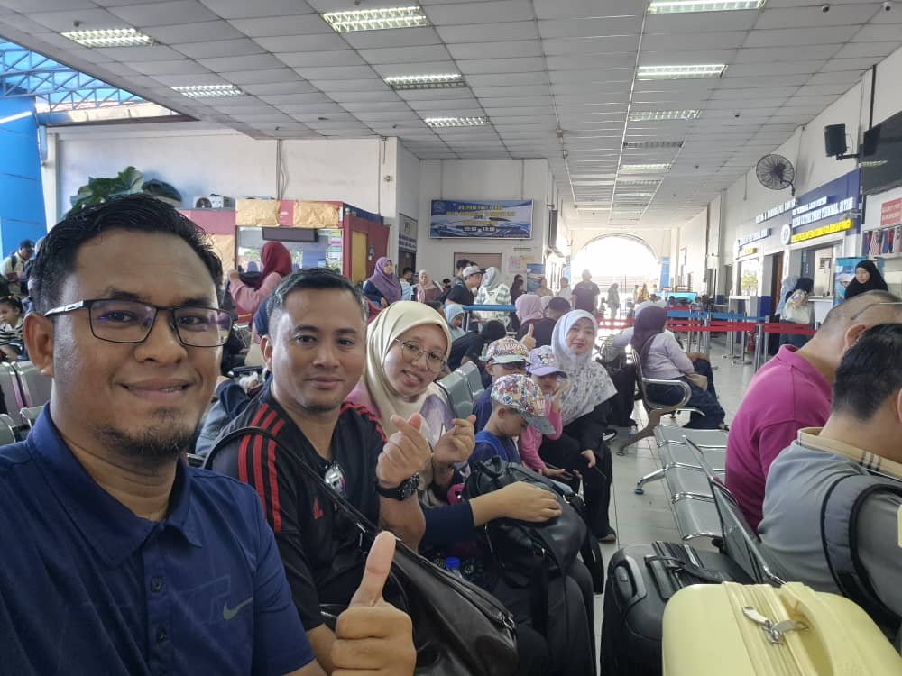 Guest Batam Travel Holiday