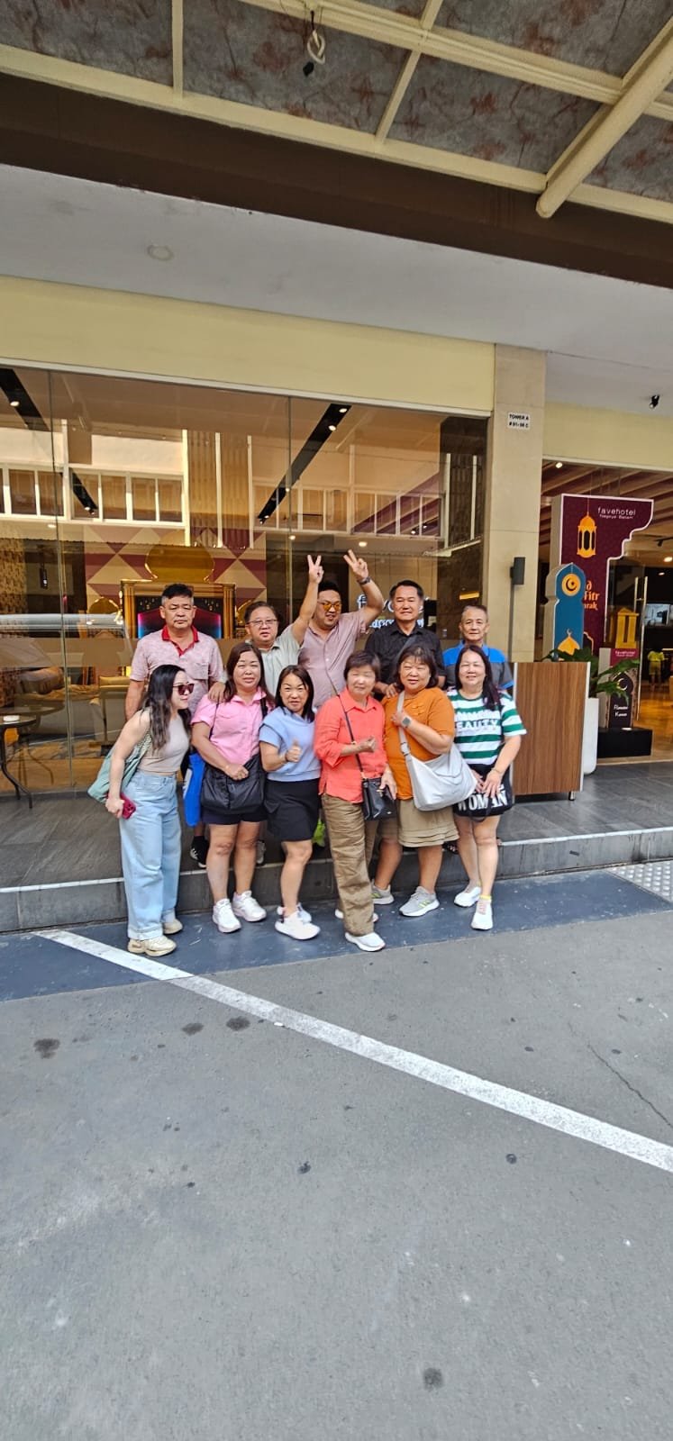 Guest Batam Travel Holiday